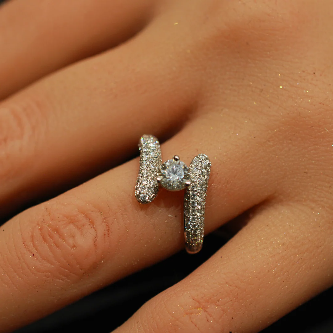 18ct gold diamond ring - Image 3