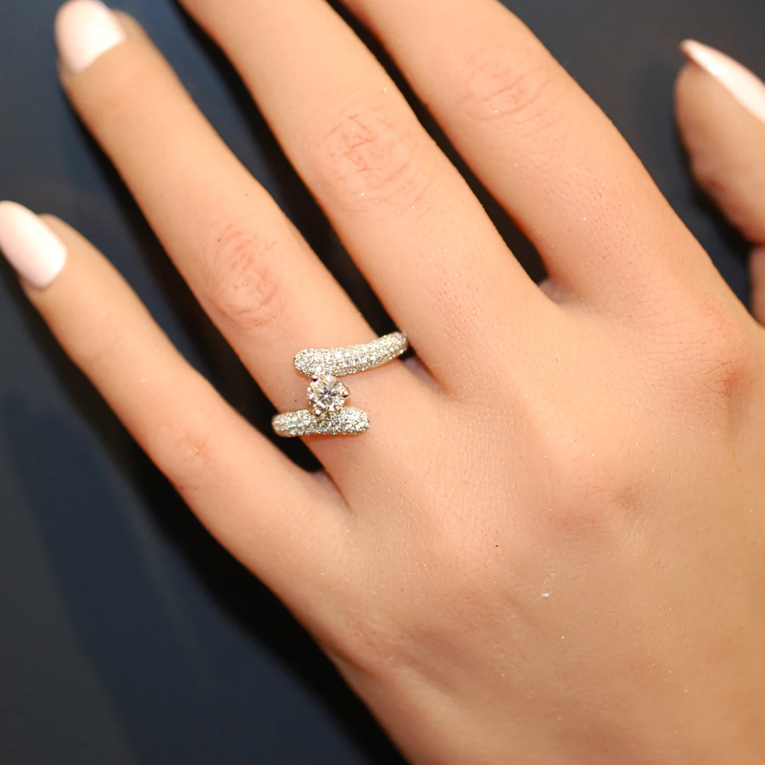 18ct gold diamond ring - Image 4