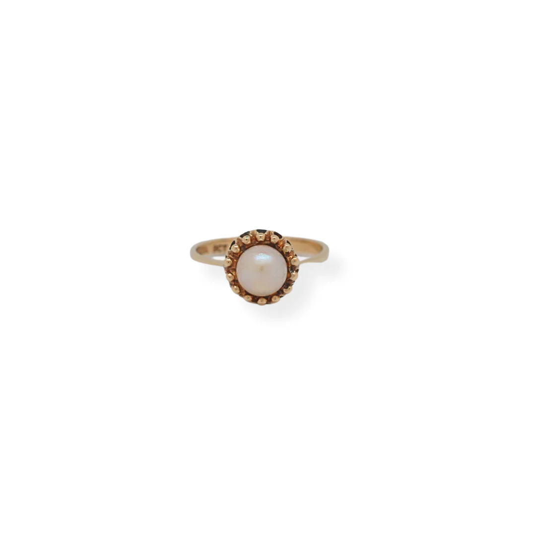 9ct gold pearl ring